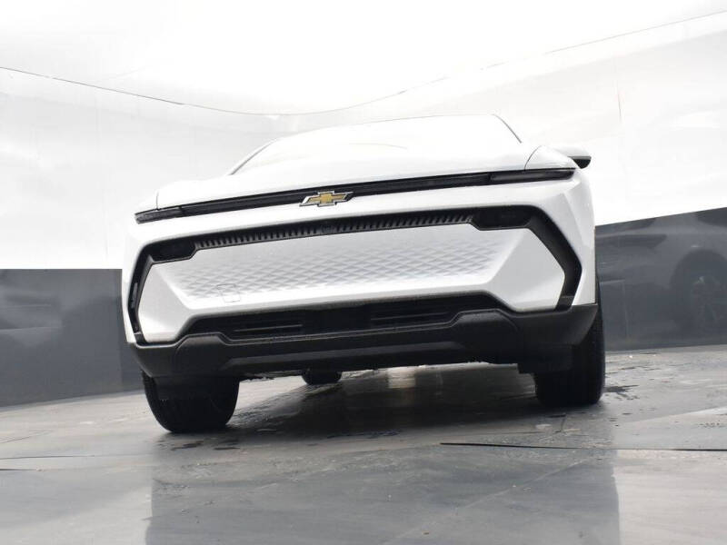 2026 Chevrolet Equinox EV LT 2