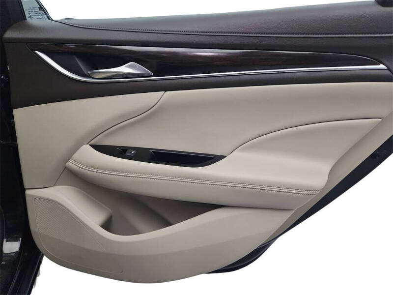 2017 Buick LaCrosse Essence