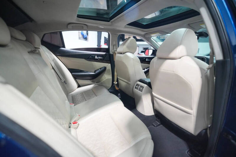 2017 Nissan Maxima Platinum