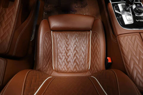 2022 BMW 7 Series M760i xDrive