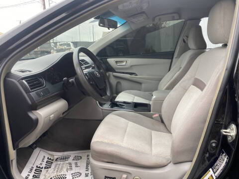 2015 Toyota Camry LE