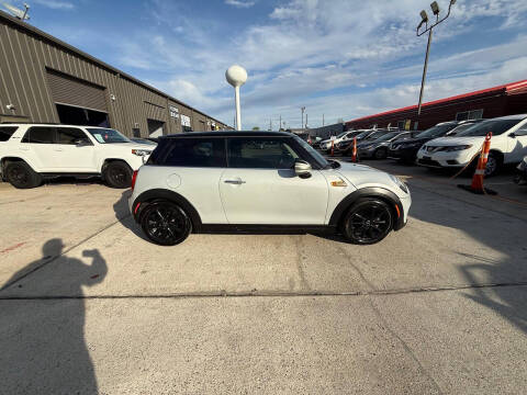 2016 MINI Hardtop 2 Door Cooper