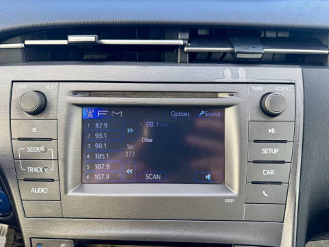 2013 Toyota Prius Two