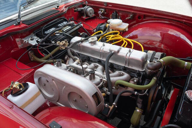 1973 Triumph TR6 33