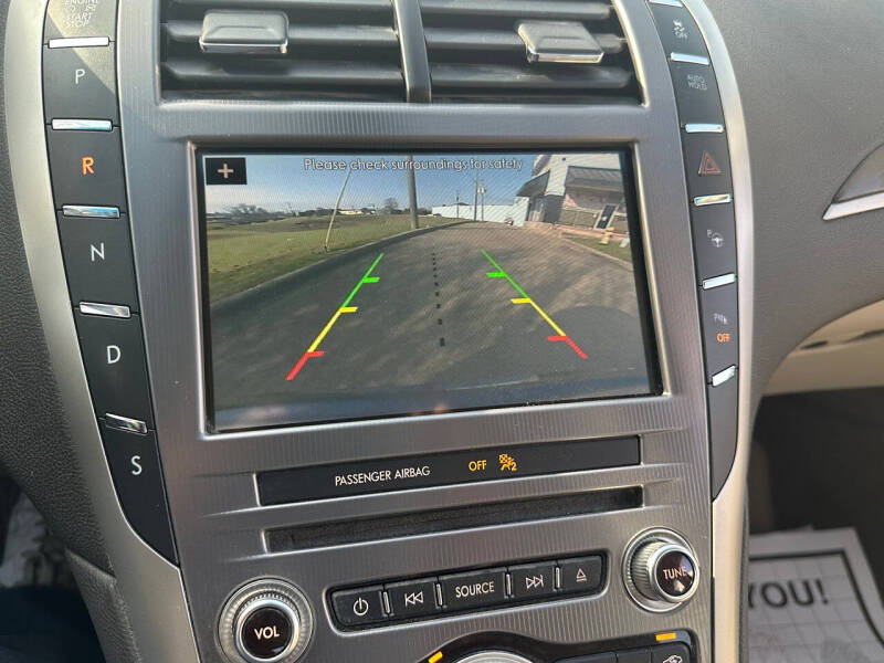 2017 Lincoln MKZ Select