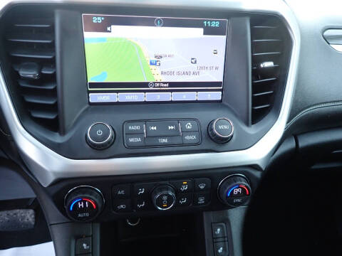 2017 GMC Acadia SLT-1