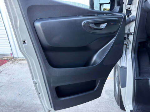 2023 Mercedes-Benz Sprinter 2500