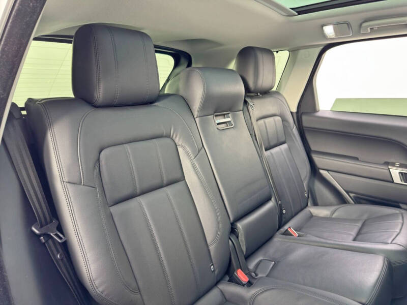 2022 Land Rover Range Rover Sport SE