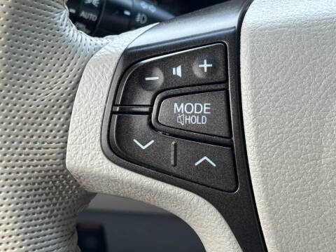 2014 Toyota Sienna XLE 8-Passenger