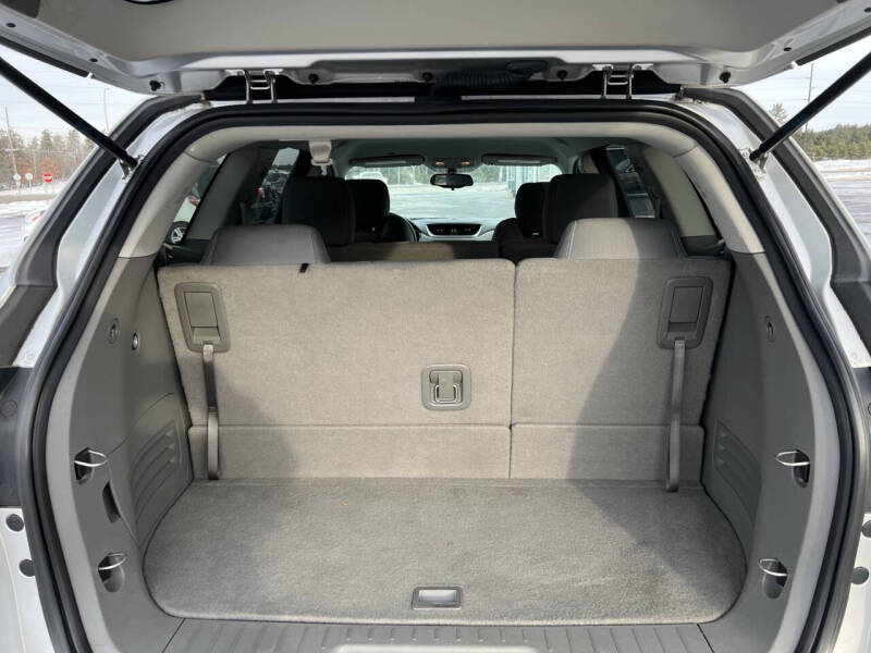 2017 Chevrolet Traverse LS