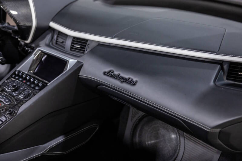 2019 Lamborghini Aventador LP 740-4 S