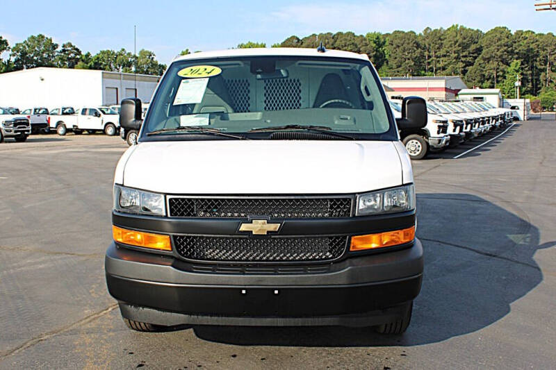 2024 Chevrolet Express 2500