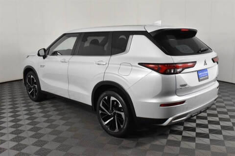2024 Mitsubishi Outlander PHEV SE