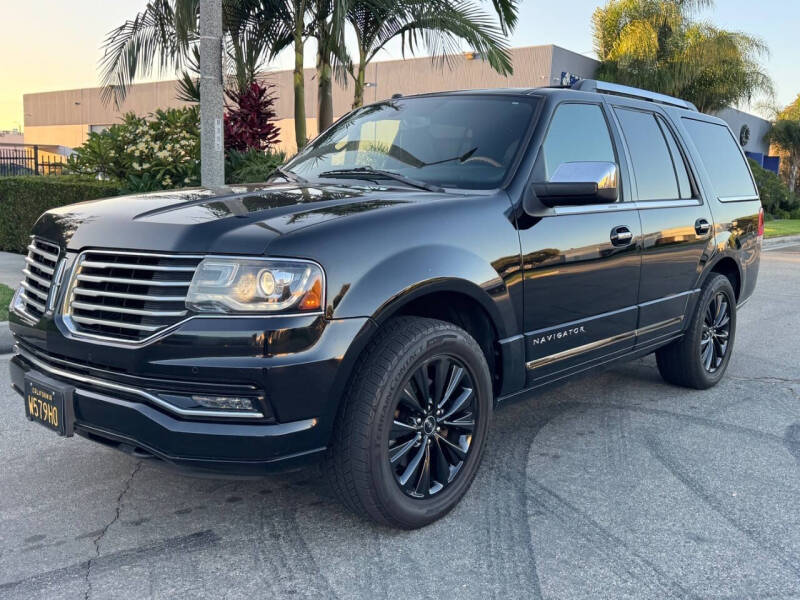 2017 Lincoln Navigator Select