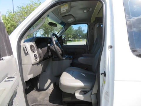 2014 Ford E-Series E-150