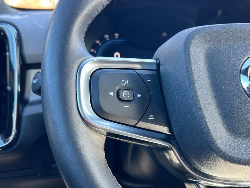 2022 Volvo C40 Recharge Pure Electric P8