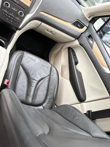 2016 Lincoln MKC Select