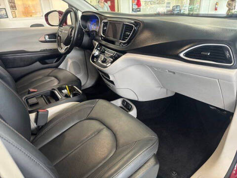 2019 Chrysler Pacifica Touring L