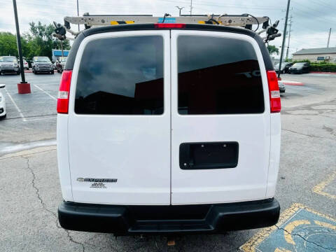 2020 Chevrolet Express 2500
