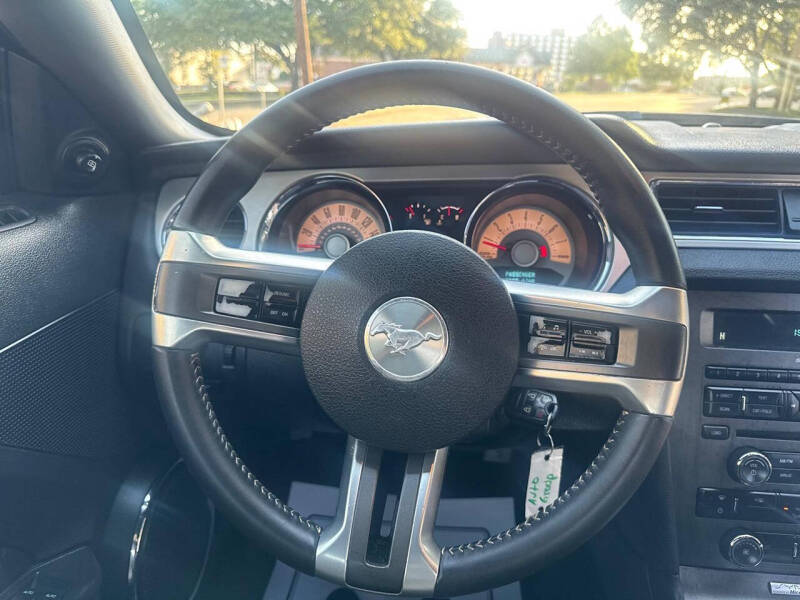 2012 Ford Mustang V6 Premium