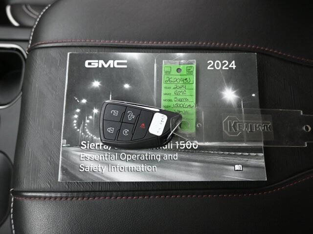 2024 GMC Sierra 1500 AT4X