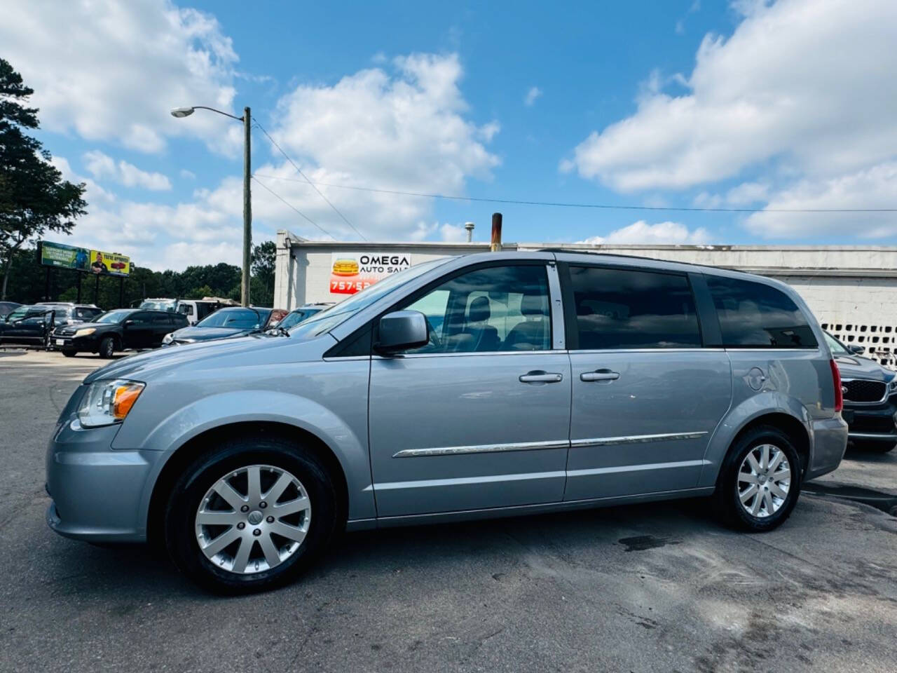 2015 Chrysler Town and Country for sale at Omega Auto Sales in Chesapeake, VA