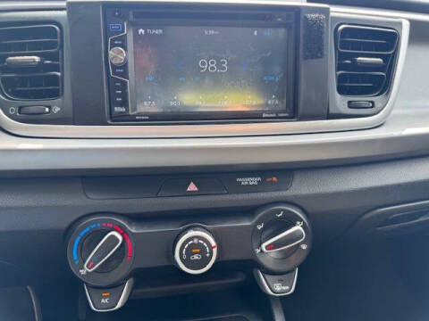 2020 Kia Rio 5-Door S