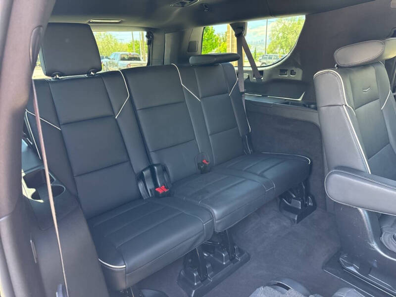 2023 Cadillac Escalade ESV Sport