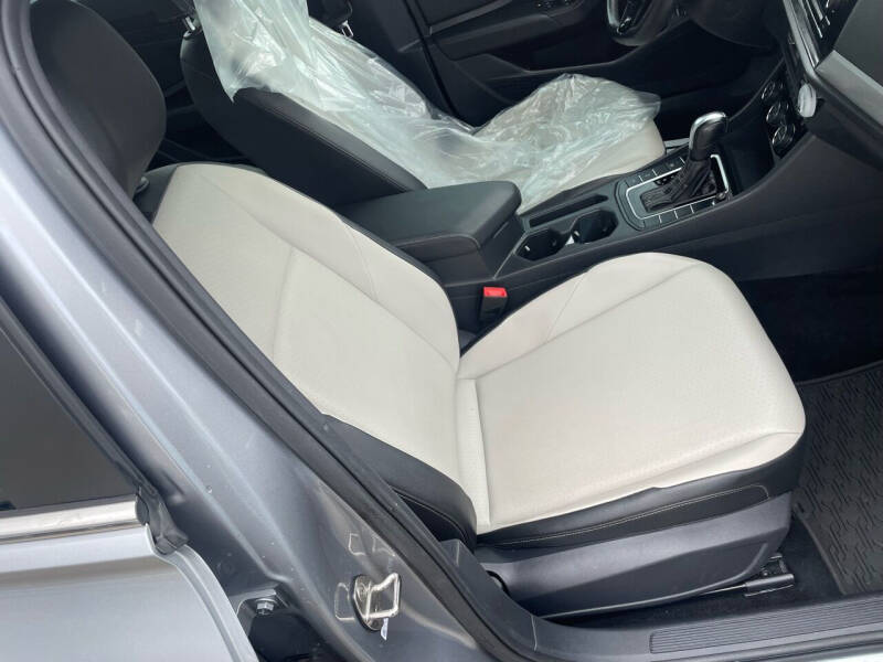 2020 Volkswagen Jetta R-Line