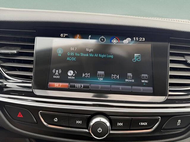 2018 Buick Regal Sportback Essence