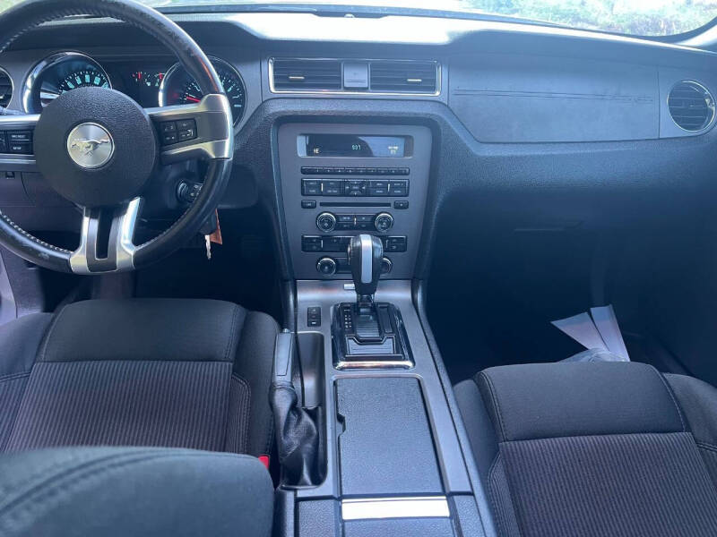 2014 Ford Mustang V6