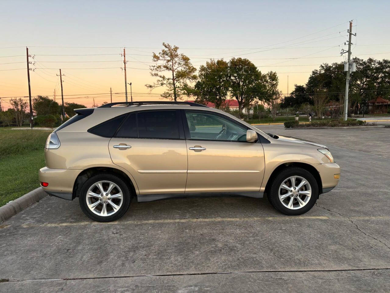 Gold 2009 Lexus RX 350 Base 4dr SUV 2