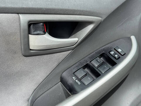 2010 Toyota Prius III