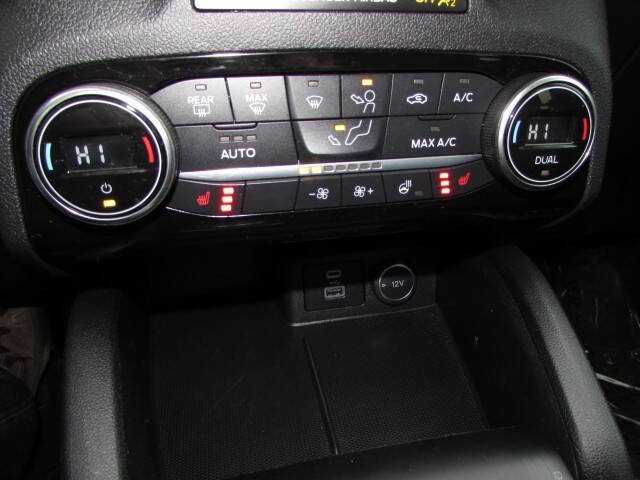 2021 Ford Escape SEL