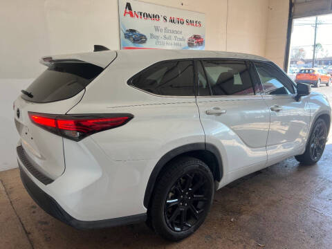 2022 Toyota Highlander L