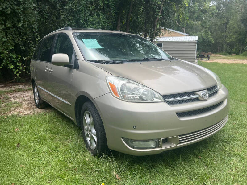 2005 Toyota Sienna for sale at FRANK SALES CAR LLC in Lake Park GA