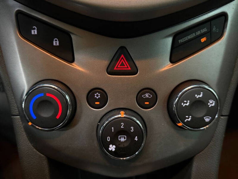 2017 Chevrolet Sonic LT Auto