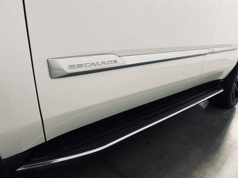 2018 Cadillac Escalade Luxury