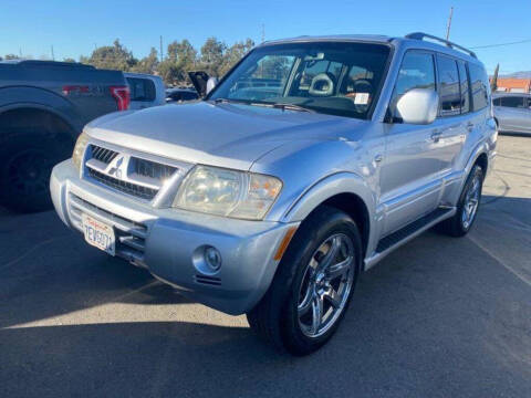 2005 Mitsubishi Montero