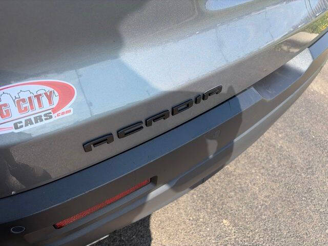 2022 GMC Acadia SLE