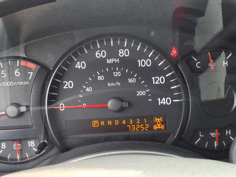 2005 Nissan Titan LE