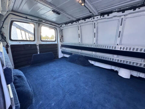 2019 Chevrolet Express 2500