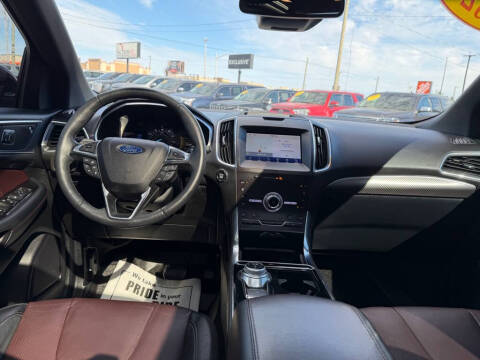 2020 Ford Edge Titanium