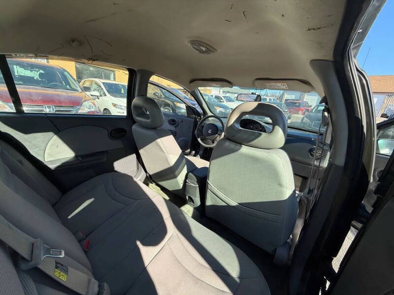 2004 Saturn Ion 2