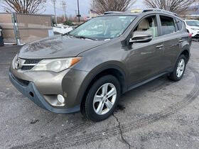2014 Toyota RAV4 XLE's photo