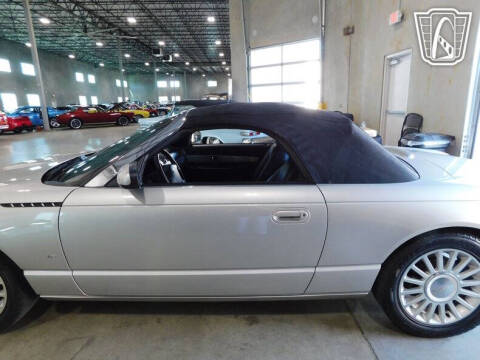 2004 Ford Thunderbird Deluxe
