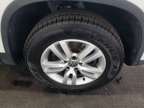 2016 Volkswagen Tiguan 2.0T SE