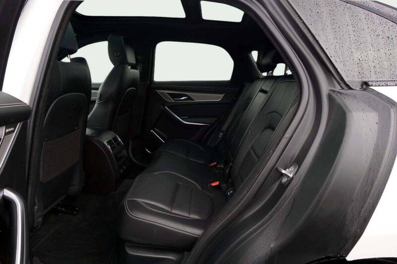 2025 Jaguar F-PACE P250 R-Dynamic S