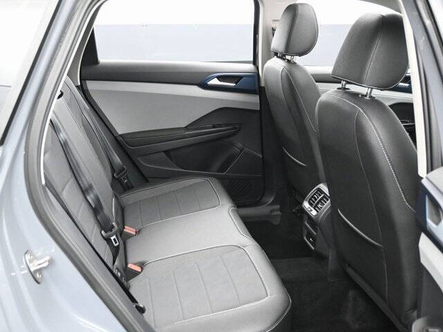 2024 Volkswagen Taos SE 4Motion