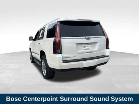 2017 Cadillac Escalade Standard